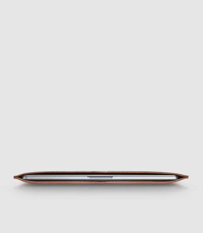 13" MacBook Lederhülle AVIOR Cognac